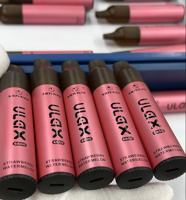 RandM Movkin Ulax 6800 Vape - Mansikka Vesimeloni: Suomen Kesän Henki Pullossa
