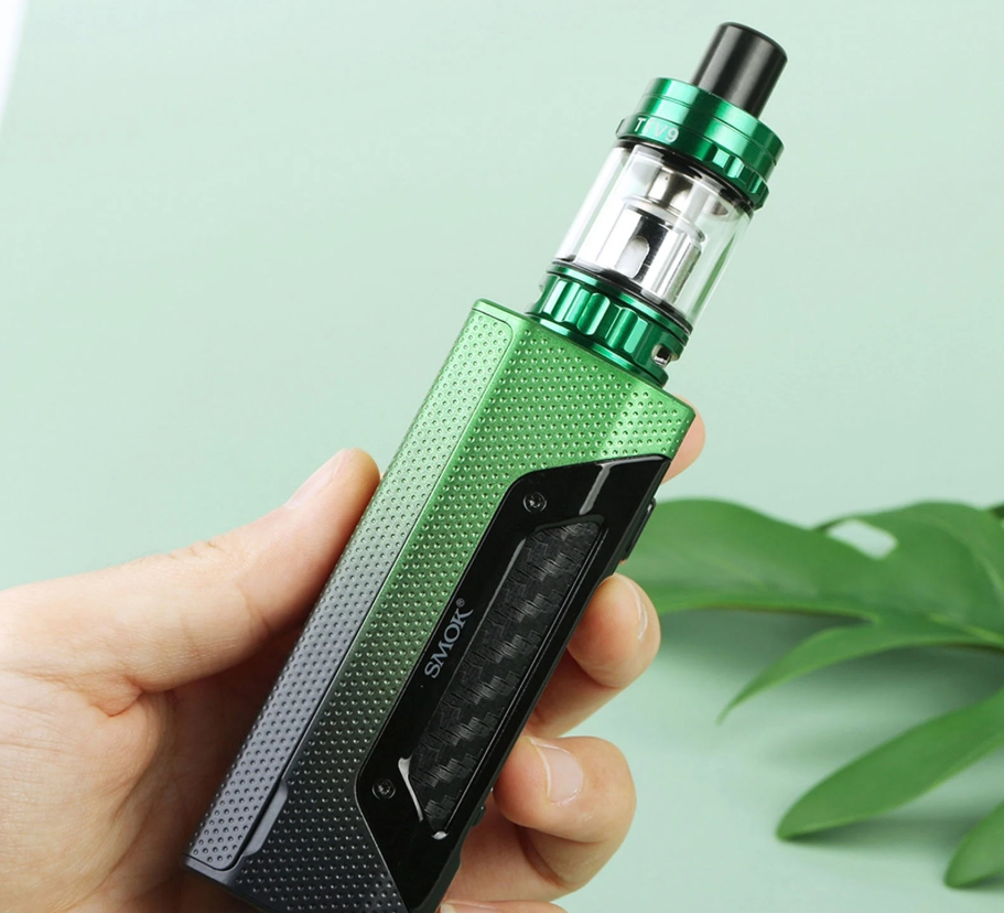 SMOK Rigel Mini Kit 80W – musta vihreä voimapakkaus, joka tuo suorituskyvyn taskuun